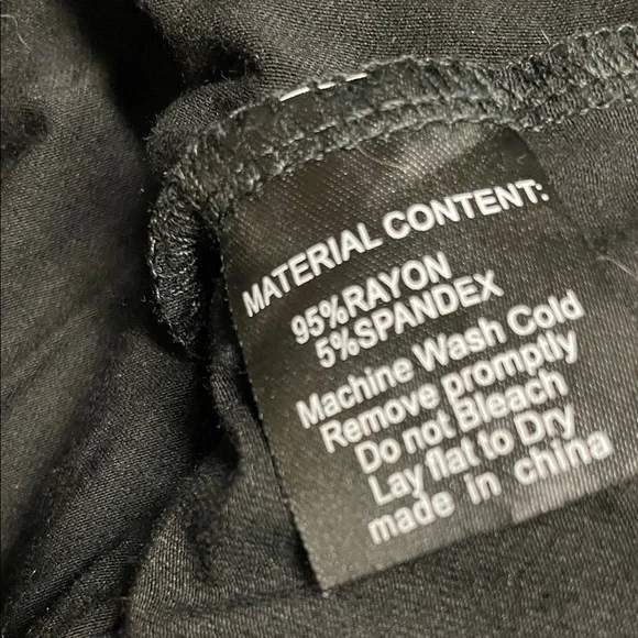 Sourpuss new retro look Black and Red Dress with Bow Detail - Picture 7 of 8